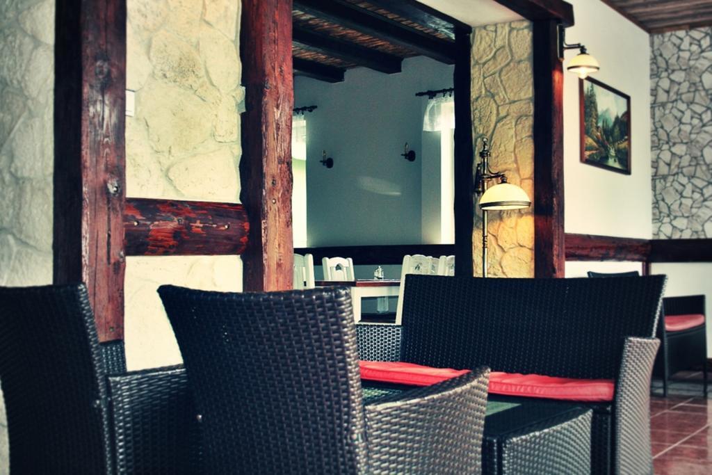Topoľčany Pod Hradom Restaurant & Pension מראה חיצוני תמונה