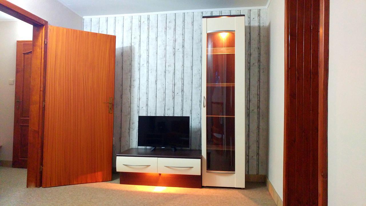 Topoľčany Pod Hradom Restaurant & Pension מראה חיצוני תמונה
