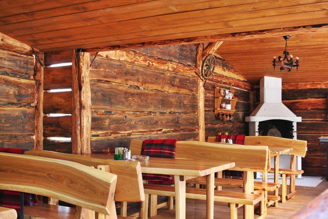Topoľčany Pod Hradom Restaurant & Pension מראה חיצוני תמונה